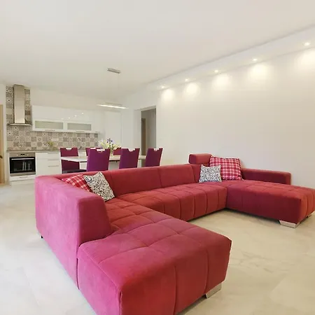 Bella Casa *