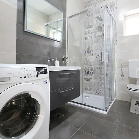 Bella Casa Ferienhaus Sukošan