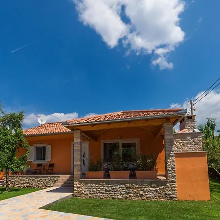Bella Casa *