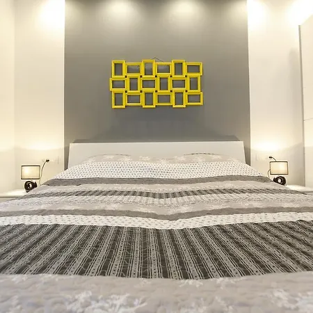 Bella Casa *