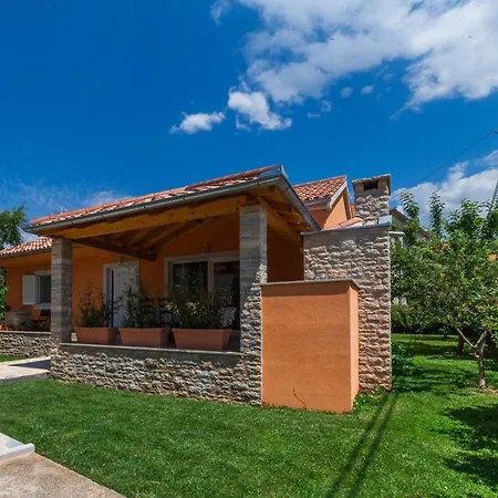 Bella Casa *